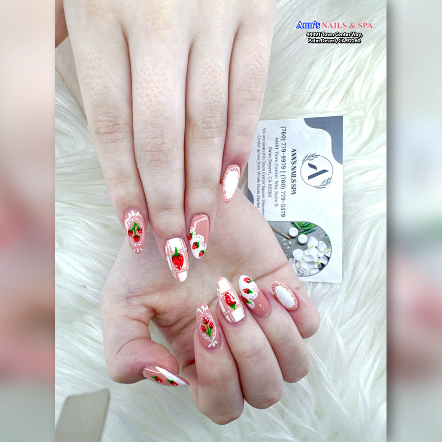 Everyday nail style